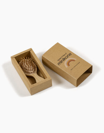 minikane-accessoires-poupees-gordis-34-37cm-brosse-en-bois-boite-ouverte