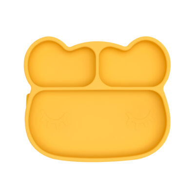 we-might-be-tiny-assiette-enfant-former-ours-silicone-jaune-forme-ours-face