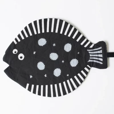 jouet-poisson-froisse-wee-gallery-des-la-naissance-chez-oh-papillou-face